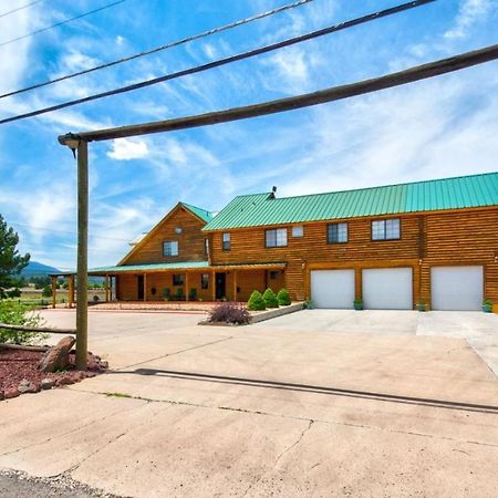Quarter Horse Inn & Lodge Williams Exterior photo