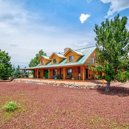 Quarter Horse Inn & Lodge Williams Exterior photo