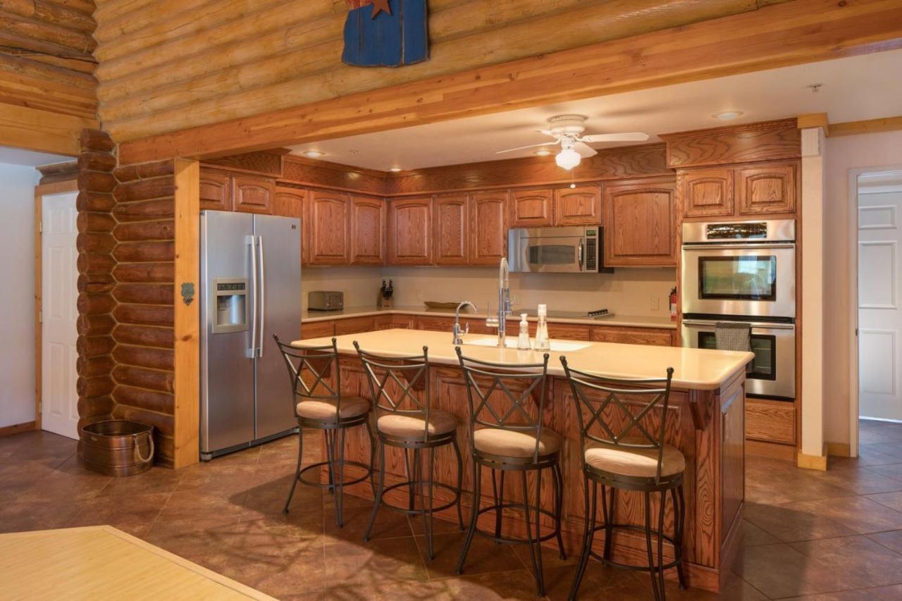 Quarter Horse Inn & Lodge Williams Exterior photo